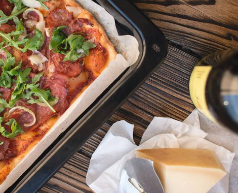 foodiesfeed.com_homemade-pizza.jpg